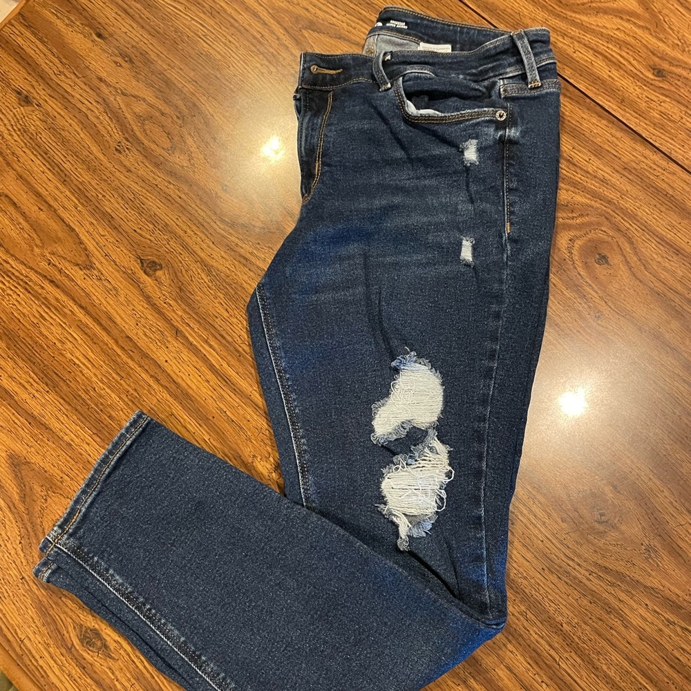 Old Navy Rockstar Super Skinny Mid Rise Jeans